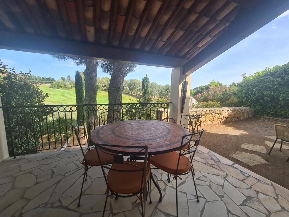 Superbe Villa-Domaine Avec Golf Piscine Et Tennis Saint-Cyr-sur-Mer Exteriör bild