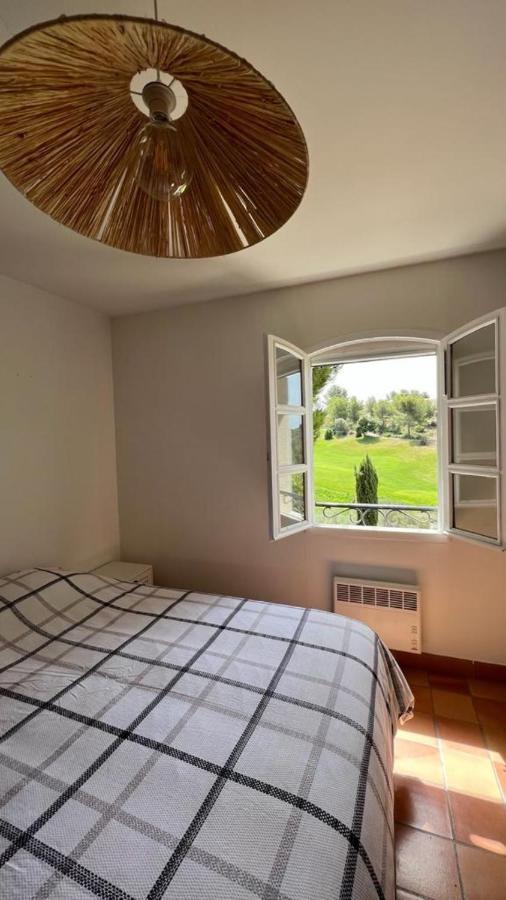Superbe Villa-Domaine Avec Golf Piscine Et Tennis Saint-Cyr-sur-Mer Exteriör bild