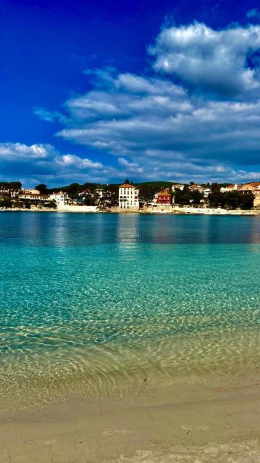 Superbe Villa-Domaine Avec Golf Piscine Et Tennis Saint-Cyr-sur-Mer Exteriör bild