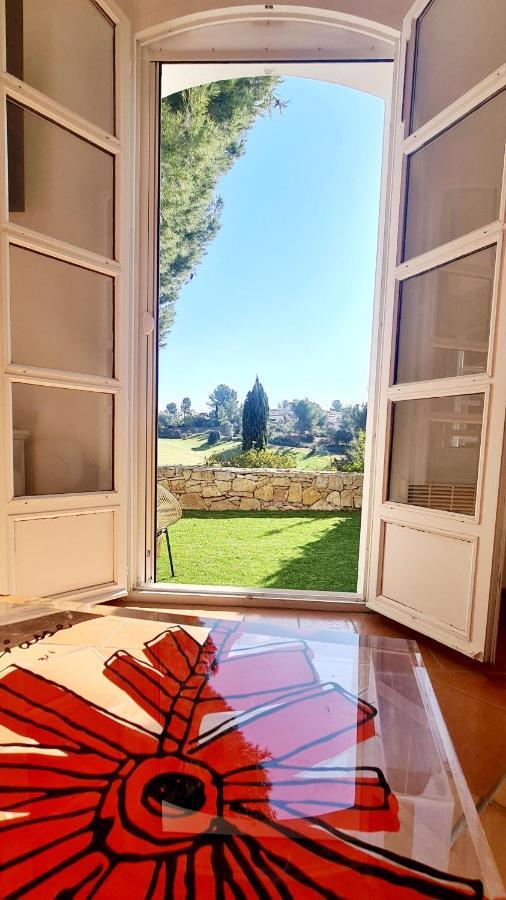 Superbe Villa-Domaine Avec Golf Piscine Et Tennis Saint-Cyr-sur-Mer Exteriör bild
